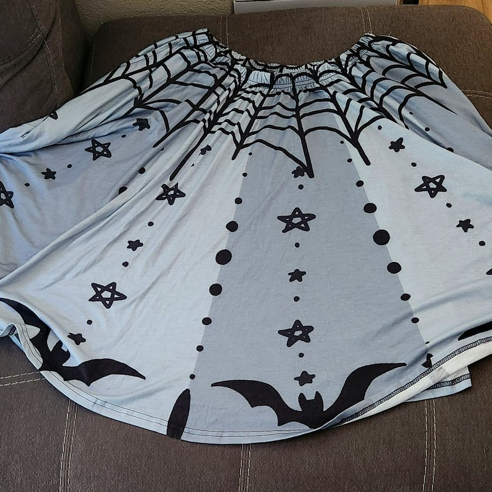 Black and White Spooky Circle Skirt - Fresh Hot Flavors - US Size 22